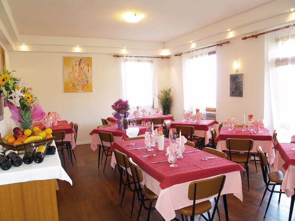 Hotel Rosalpina Riva Zewnętrze zdjęcie
